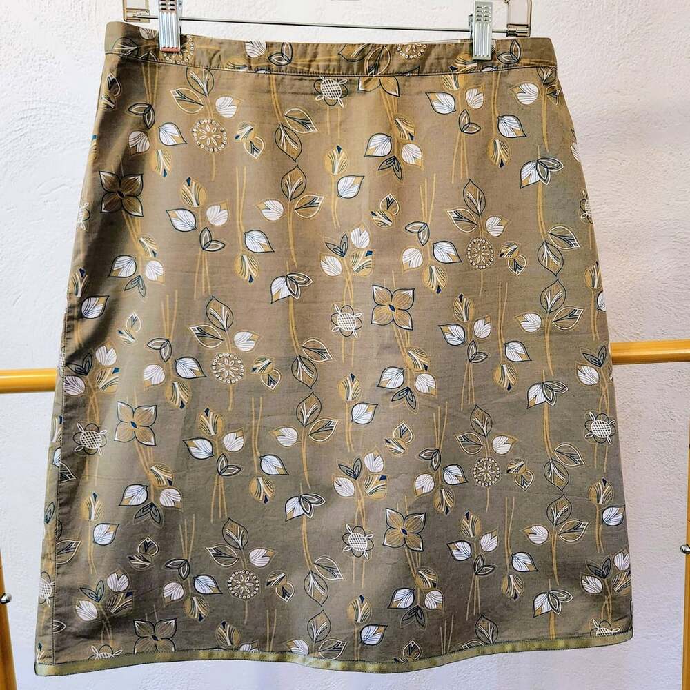 Old Navy Green Brown Floral Print Skirt Just Below Waist Size 8